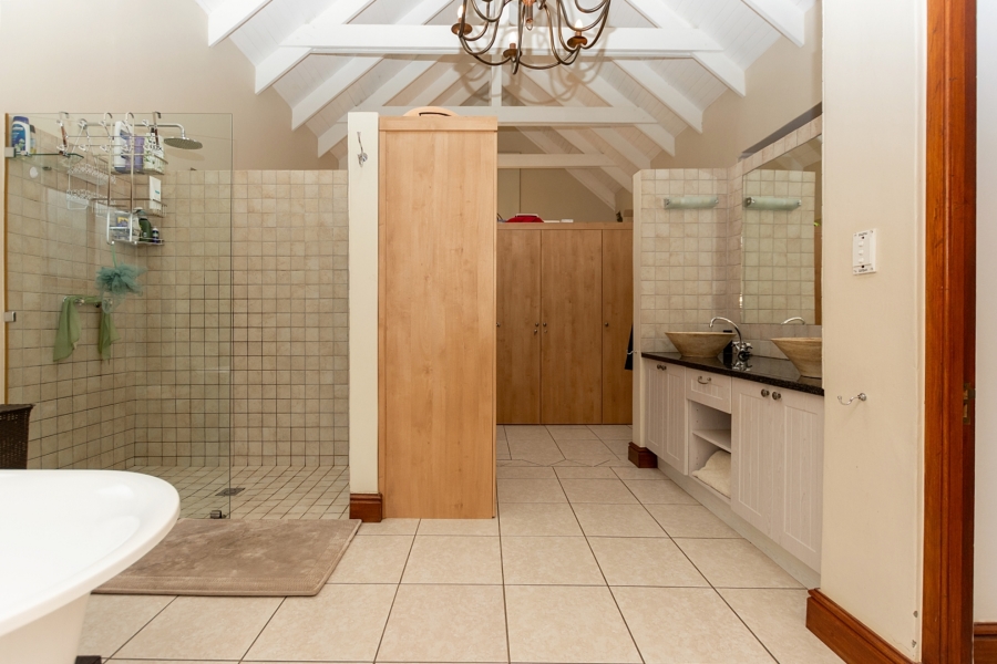 6 Bedroom Property for Sale in Riebeek Kasteel Western Cape